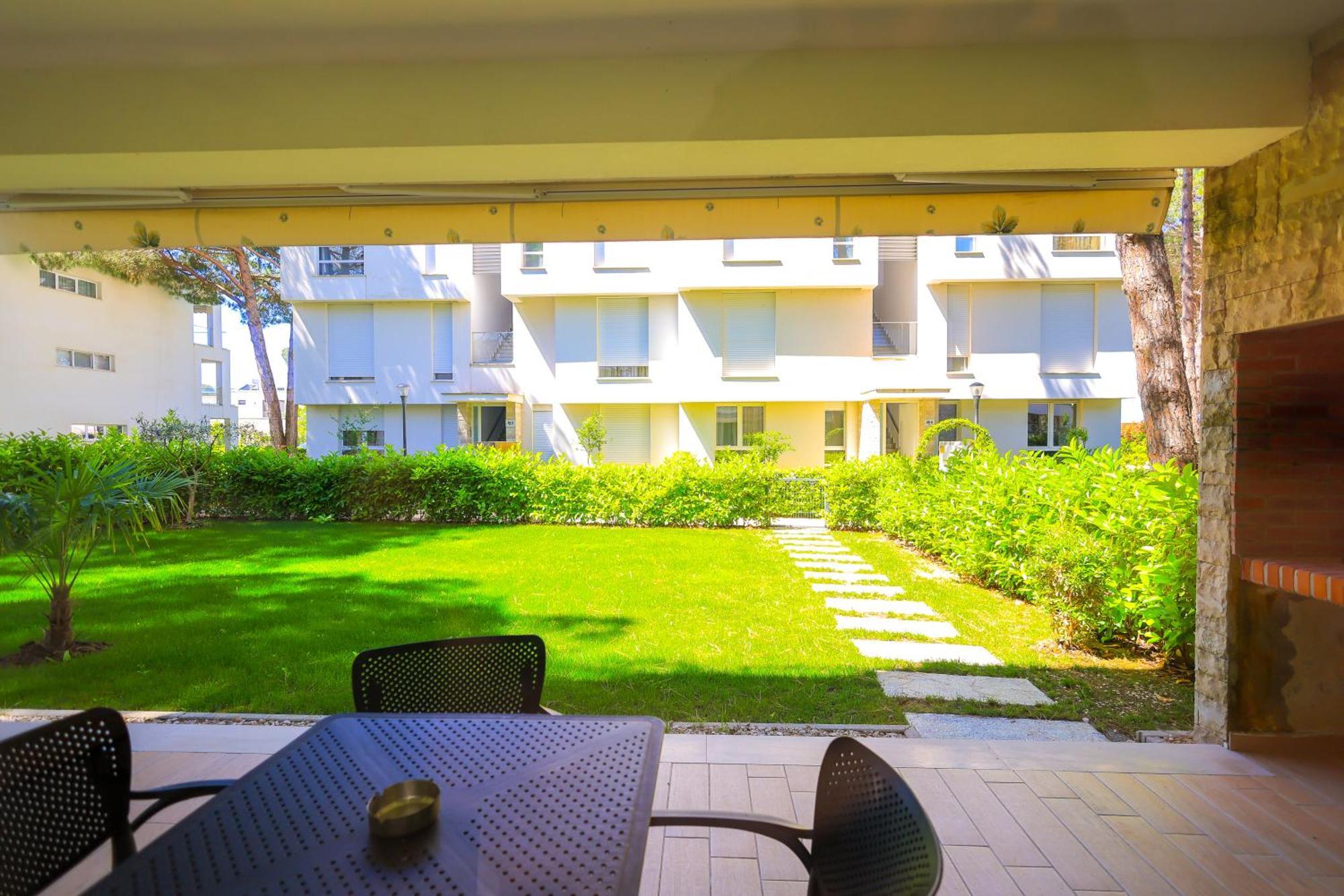 Sanpietro Vacation Apartments Durrës Exteriör bild