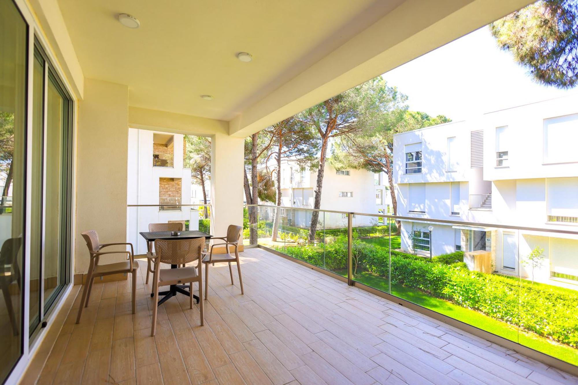 Sanpietro Vacation Apartments Durrës Exteriör bild